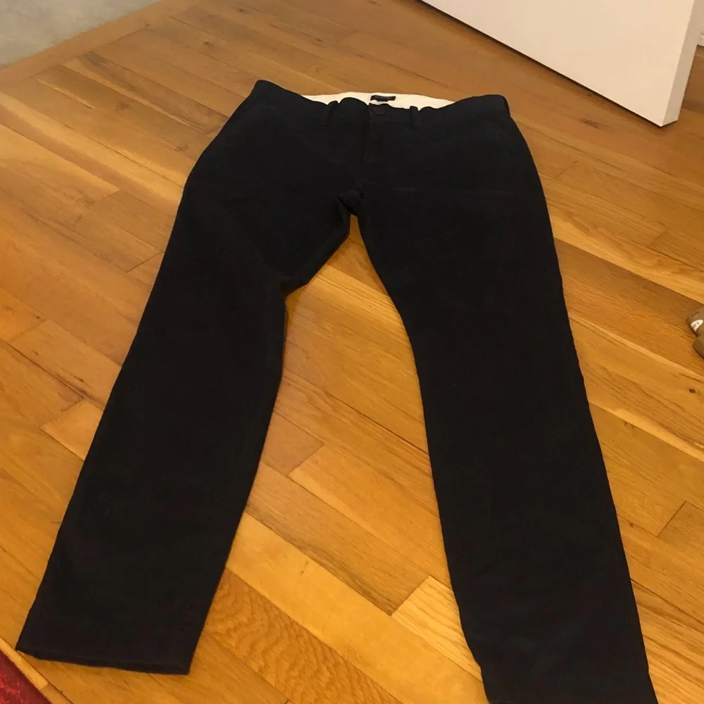 J. Crew Men's Chinos in Navy size 28x30, old navy khakis size 18 boys.